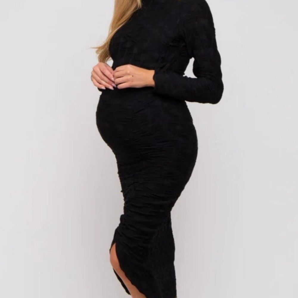 Pinkblush black Textured Ruched Maternity Midi Dress size small